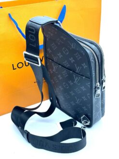 Сумка-слинг Louis Vuitton Avenue V3 A130149 черная 27/18 см