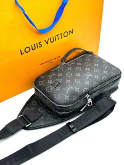 Сумка-слинг Louis Vuitton Avenue V3 A130149 черная 27/18 см