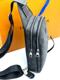 Сумка-слинг Louis Vuitton Avenue V3 A130149 черная 27/18 см