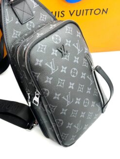 Сумка-слинг Louis Vuitton Avenue V3 A130149 черная 27/18 см