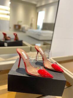 Босоножки Alaia Le Coeur Mules In Patent Calfskin AA3M053 прозрачные красные