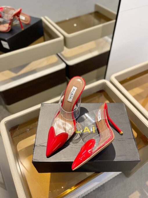 Босоножки Alaia Le Coeur Mules In Patent Calfskin AA3M053 прозрачные красные - фото 2