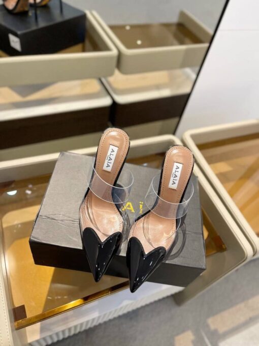 Босоножки Alaia Le Coeur Mules In Patent Calfskin AA3M053 прозрачные чёрные - фото 4