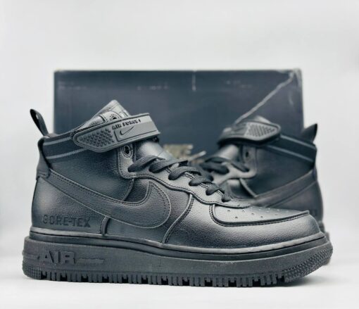 Кроссовки Nike Air Force 1 Mid Gore-Tex All-Black зимние с мехом - фото 2