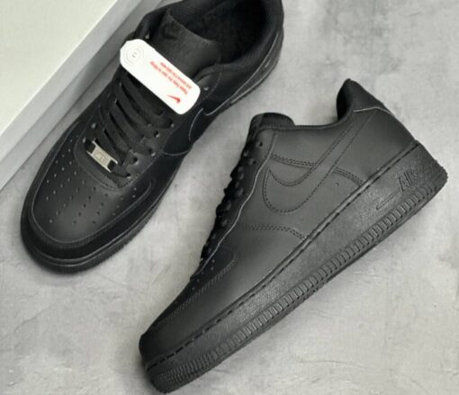 Кроссовки Nike Air Force 1 Low A132336 All Black зимние с мехом - фото 1