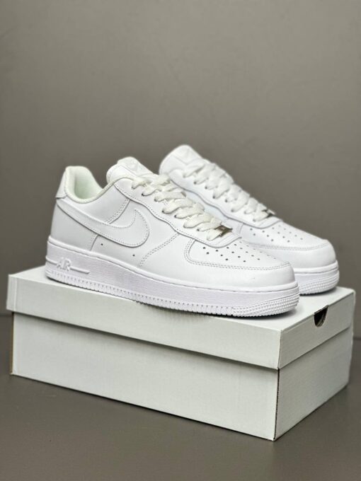 Кроссовки Nike Air Force 1 Low A132356 All White зимние с мехом - фото 2