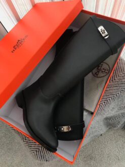 Сапоги зимние женские Hermes A133116 с мехом чёрные