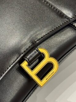 Женская кожаная сумка Balenciaga Hourglass A133616 чёрная 23/14 см