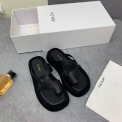 Шлёпанцы женские The Row Ginza Sandal in Suede F2138R Black