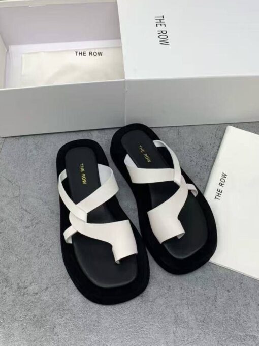 Шлёпанцы женские The Row Ginza Sandal in Suede F2138R White Black - фото 1