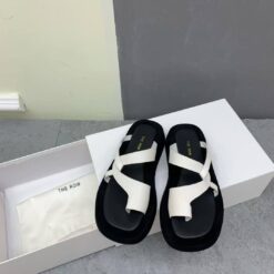 Шлёпанцы женские The Row Ginza Sandal in Suede F2138R White Black