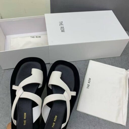 Шлёпанцы женские The Row Ginza Sandal in Suede F2138R White Black - фото 2