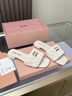 Шлёпанцы Miu Miu Matelasse Nappa Leather Slides 5XX605 Premium L.Beige