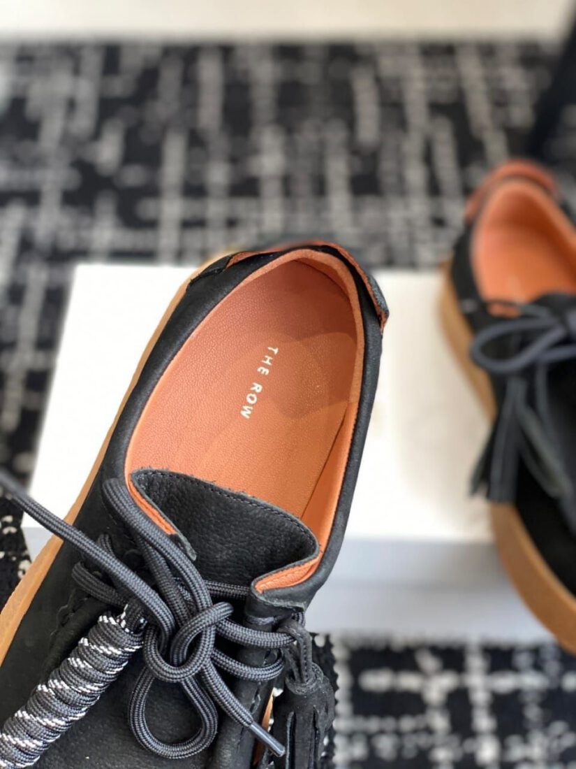 Лоферы The Row Loafer in Suede A134395 Premium Black фото 4 Лоферы The Row Loafer in Suede A134395 Premium Black - фото 4