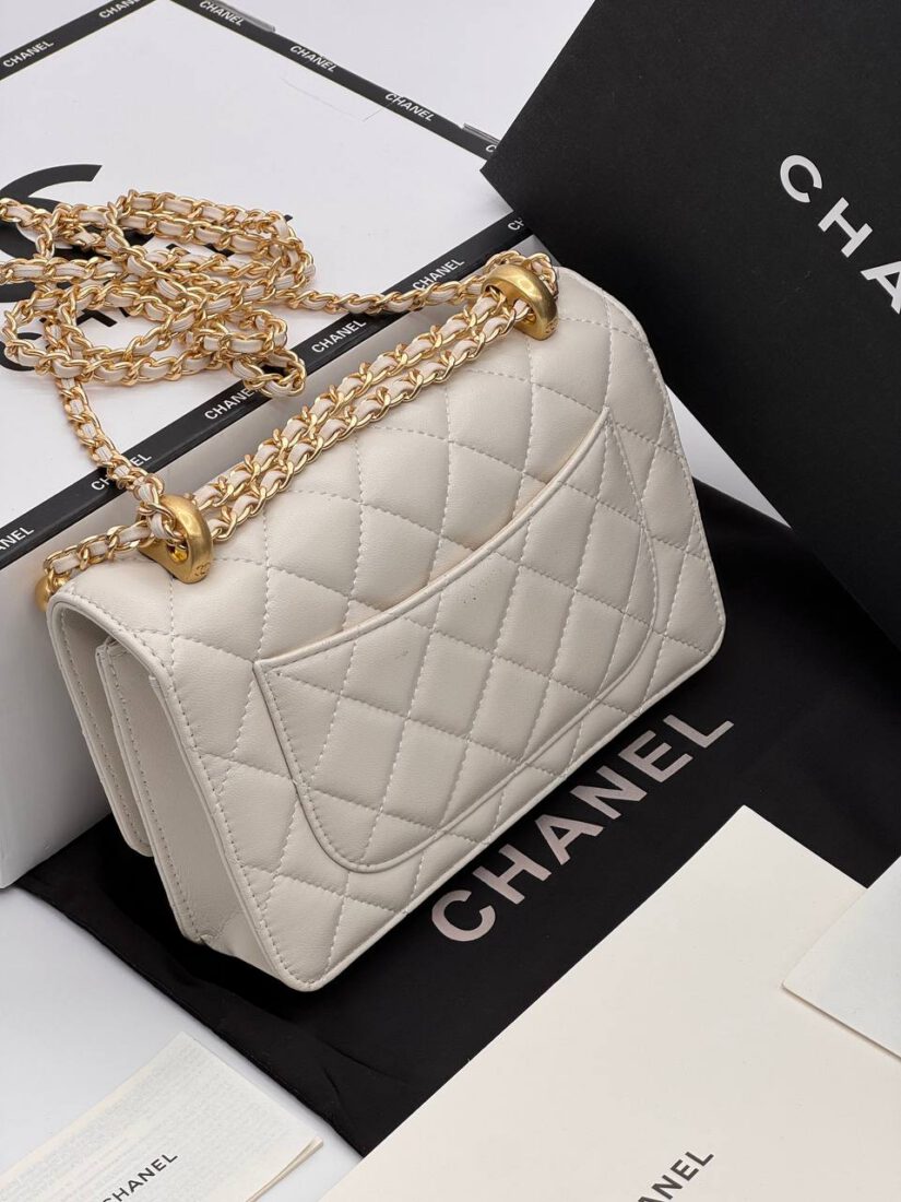 Женская сумка Chanel 20/12 см бежевая A136902 фото 5 Женская сумка Chanel 20/12 см бежевая A136902 - фото 5
