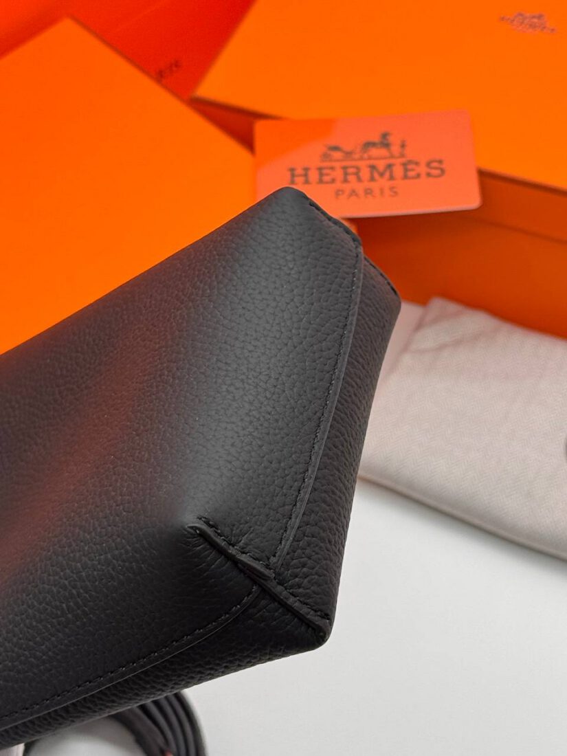 Сумка для телефона Hermes 18/11 см на плечо A134497 чёрная фото 5 Сумка для телефона Hermes 18/11 см на плечо A134497 чёрная - фото 5