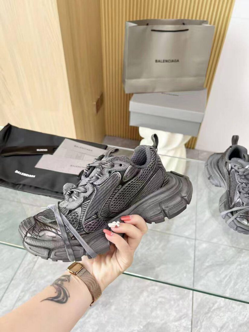 Кроссовки Balenciaga 3XL 734731W3XL Premium Grey фото 2 Кроссовки Balenciaga 3XL 734731W3XL Premium Grey - фото 2