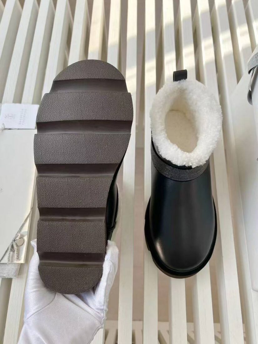 Угги Brunello Cucinelli 252MZSFG Leather Premium Black фото 5 Угги Brunello Cucinelli 252MZSFG Leather Premium Black - фото 5