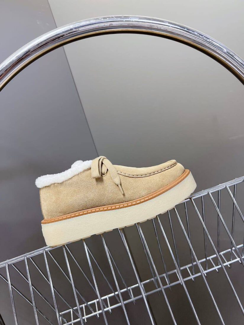 Лоферы женские Prada A135361 Premium Beige фото 3 Лоферы женские Prada A135361 Premium Beige - фото 3