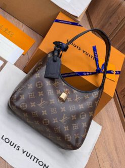 Женская сумка Louis Vuitton The Drop A135862 28/15/12 см из канвы коричневая