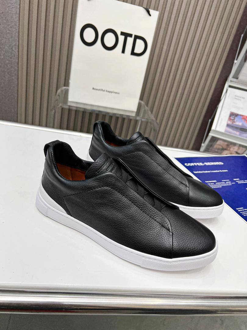 Кроссовки Ermenegildo Zegna Triple Stitch Lo Leather A136104 Black (размеры 39-49) фото 3 Кроссовки Ermenegildo Zegna Triple Stitch Lo Leather A136104 Black (размеры 39-49) - фото 3
