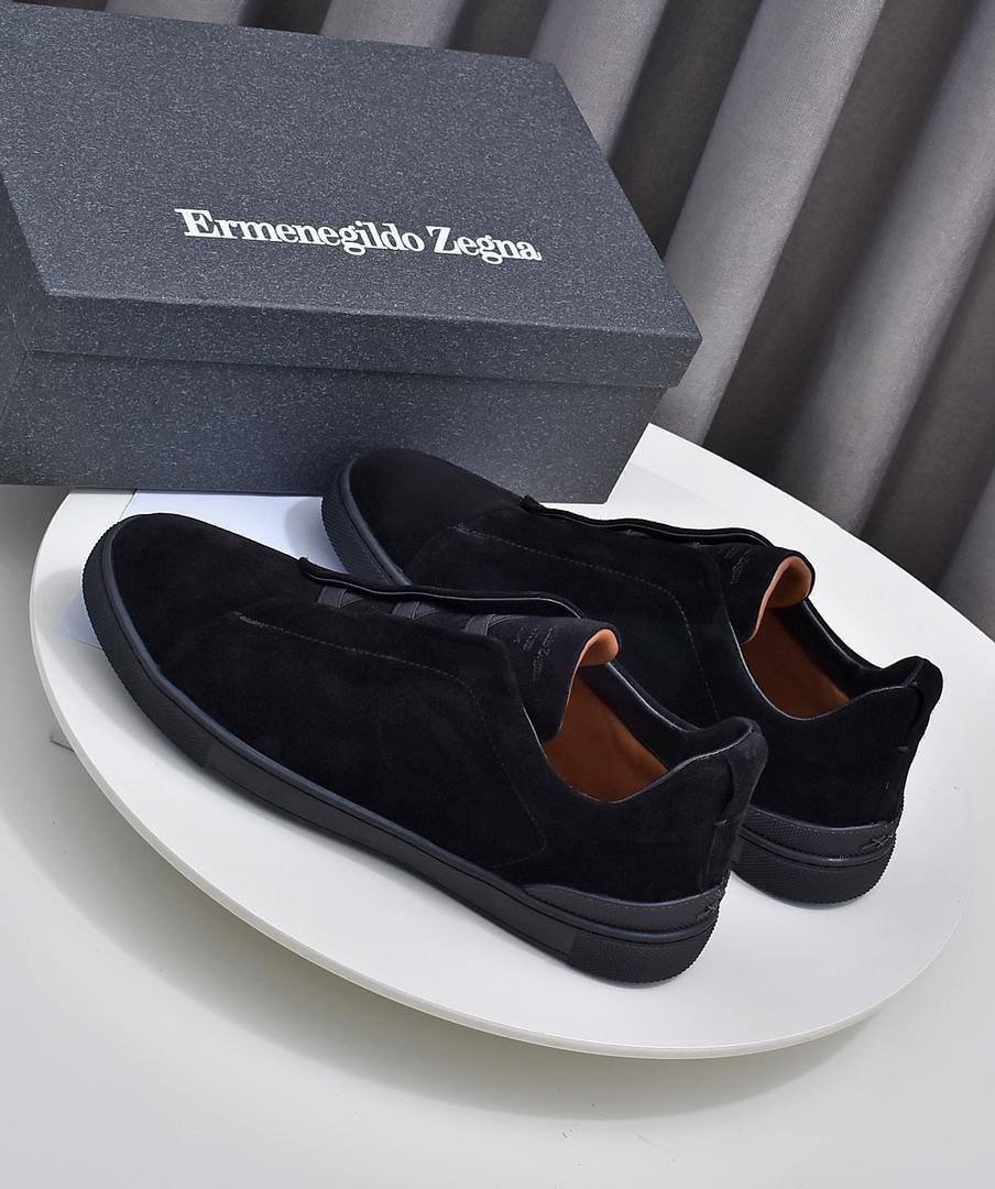 Кроссовки Ermenegildo Zegna Triple Stitch Lo Suede A136130 Black фото 3 Кроссовки Ermenegildo Zegna Triple Stitch Lo Suede A136130 Black - фото 3