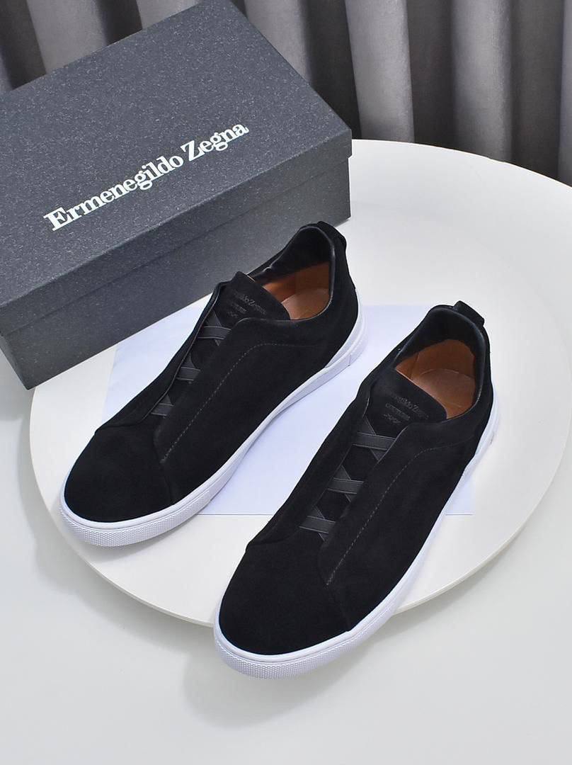 Кроссовки Ermenegildo Zegna Triple Stitch Lo Suede A136156 Black (размеры 39-49) фото 2 Кроссовки Ermenegildo Zegna Triple Stitch Lo Suede A136156 Black (размеры 39-49) - фото 2