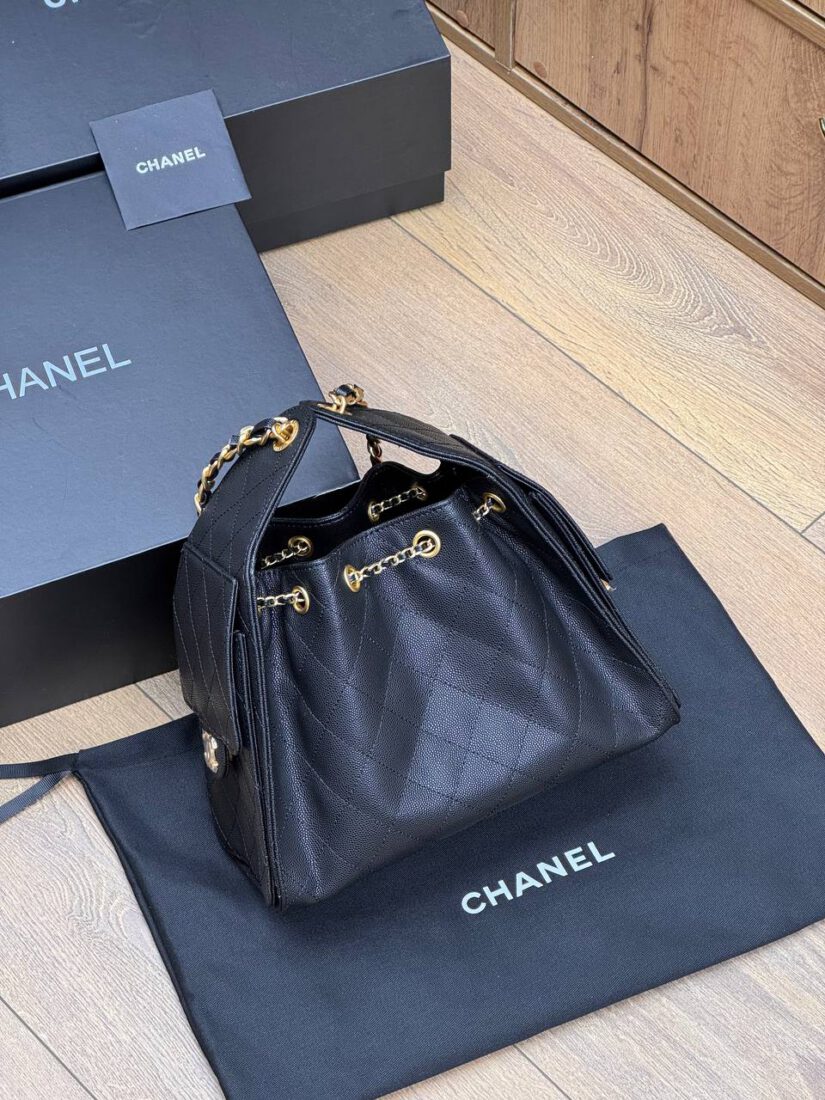 Женская сумка Chanel A136238 черная (два размера 26см и 30см) фото 3 Женская сумка Chanel A136238 черная (два размера 26см и 30см) - фото 3