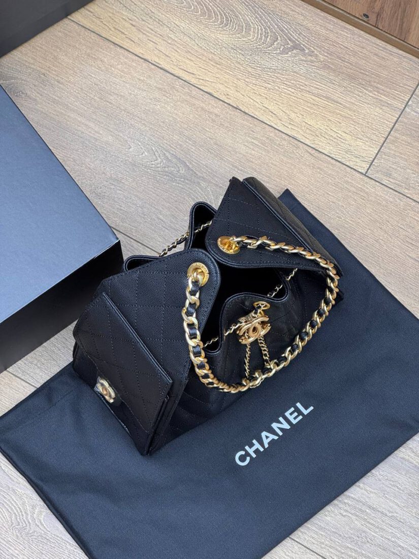 Женская сумка Chanel A136238 черная (два размера 26см и 30см) фото 4 Женская сумка Chanel A136238 черная (два размера 26см и 30см) - фото 4