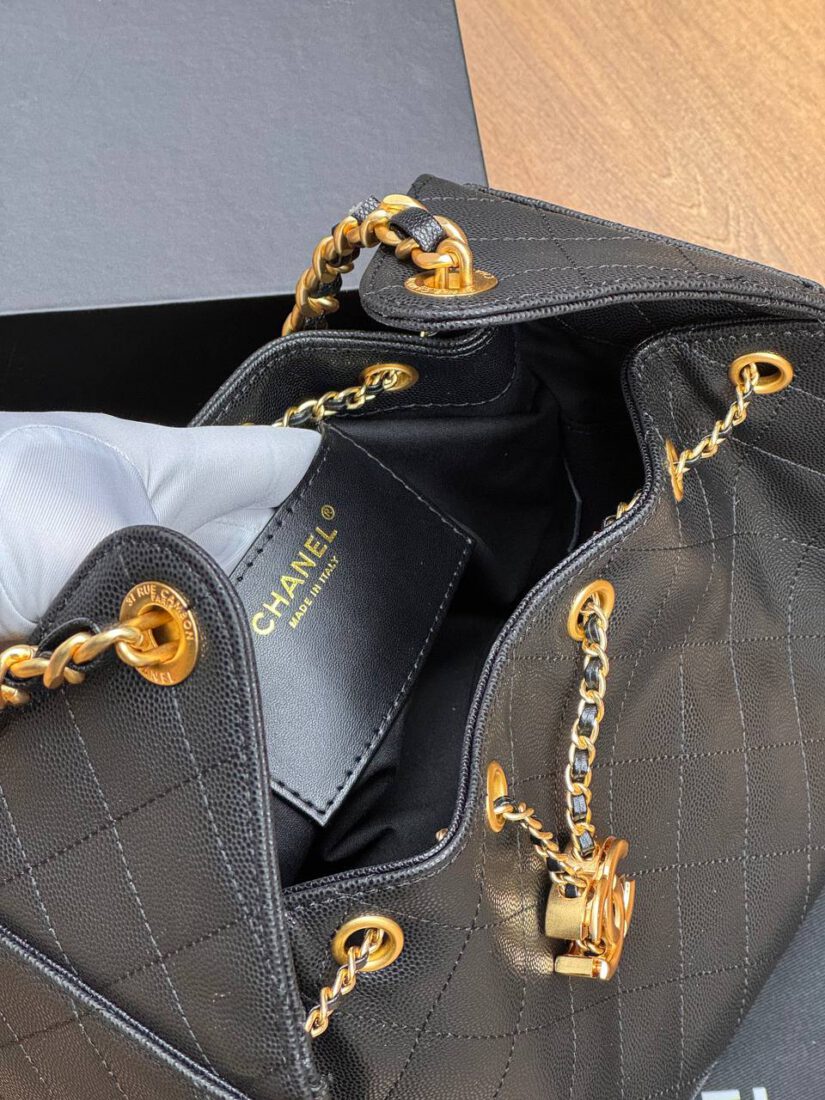 Женская сумка Chanel A136238 черная (два размера 26см и 30см) фото 9 Женская сумка Chanel A136238 черная (два размера 26см и 30см) - фото 9