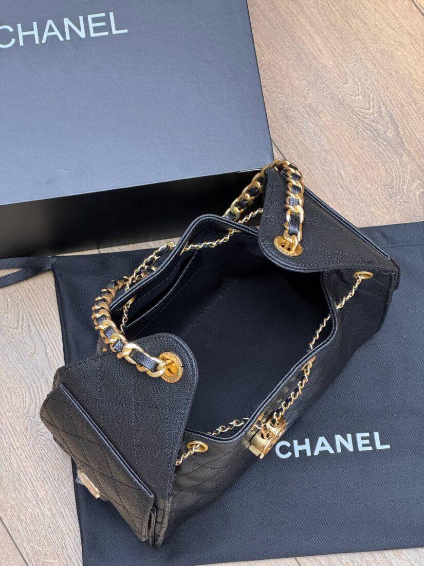 Женская сумка Chanel A136238 черная (два размера 26см и 30см) фото 7 Женская сумка Chanel A136238 черная (два размера 26см и 30см) - фото 7