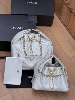 Женская сумка Chanel A136267 белая (два размера 26см и 30см)