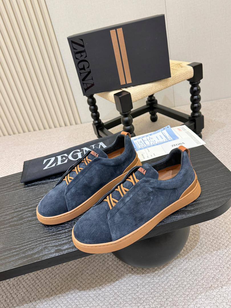 Кроссовки Ermenegildo Zegna Triple Stitch II Lo Suede A136365 Grey фото 1 Кроссовки Ermenegildo Zegna Triple Stitch II Lo Suede A136365 Grey - фото 1
