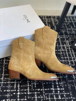 Ботильоны казаки Celine Suede A136590 Chestnut