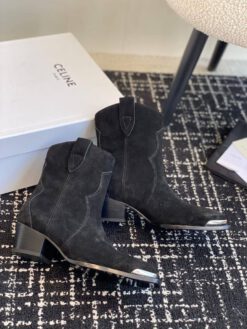 Ботильоны казаки Celine Suede A136578 Black