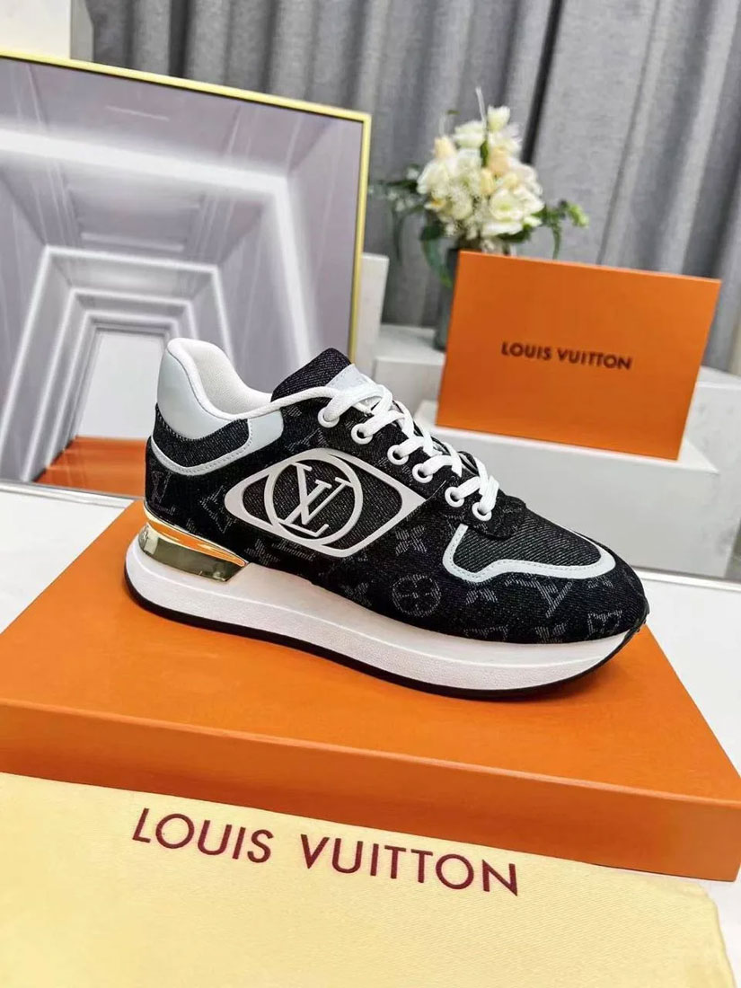 Кроссовки женские Louis Vuitton Run Away A136915 чёрные фото 2 Кроссовки женские Louis Vuitton Run Away A136915 чёрные - фото 2