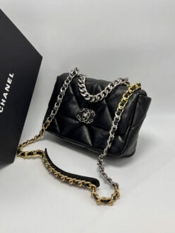 Женская сумка Chanel 19 черная 26/18 см A137014
