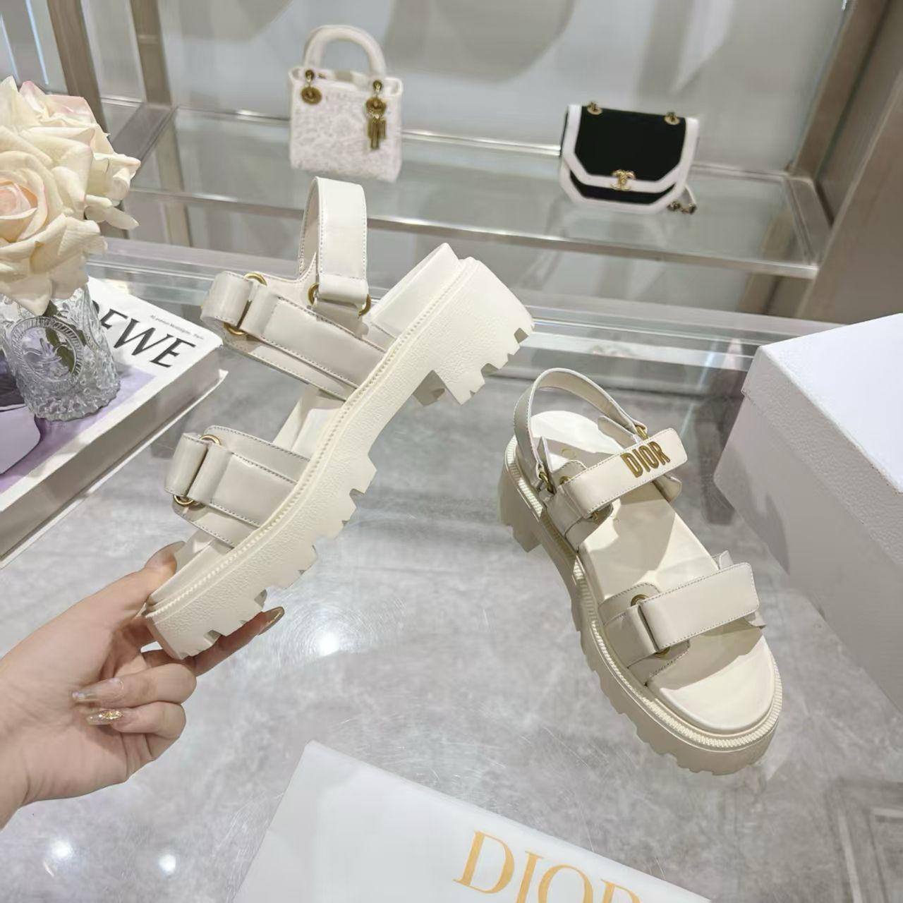 Сандалии женские Dior PL-50029-A137298 белые фото 3 Сандалии женские Dior PL-50029-A137298 белые - фото 3