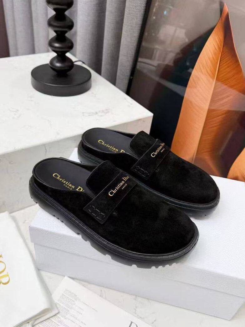 Мюли женские Christian Dior Boy Mule A137399 чёрные фото 1 Мюли женские Christian Dior Boy Mule A137399 чёрные - фото 1