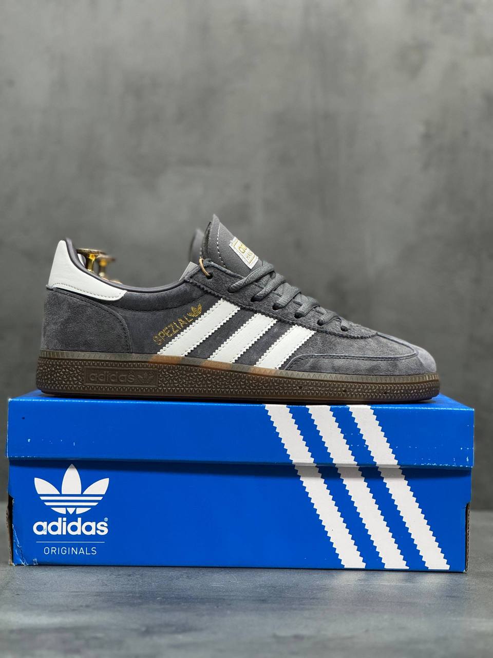 Кроссовки Adidas Spezial A137424 Gray фото 4 Кроссовки Adidas Spezial A137424 Gray - фото 4