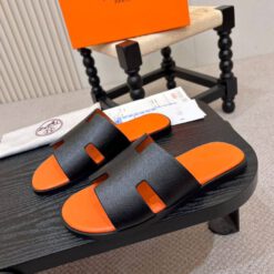Шлёпанцы мужские кожаные Hermes A137595 чёрные