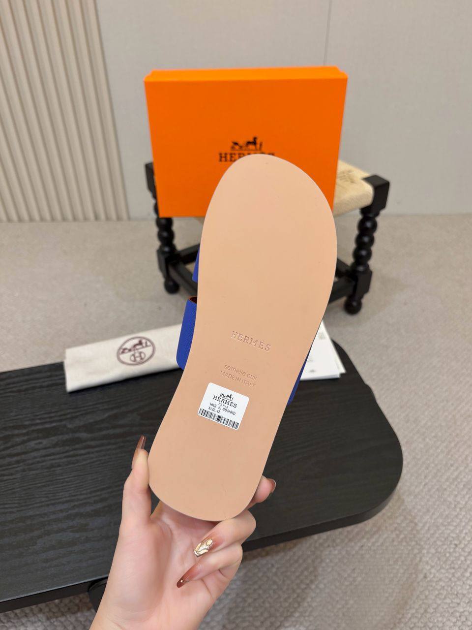 Шлёпанцы мужские кожаные Hermes A137607 синие фото 4 Шлёпанцы мужские кожаные Hermes A137607 синие - фото 4