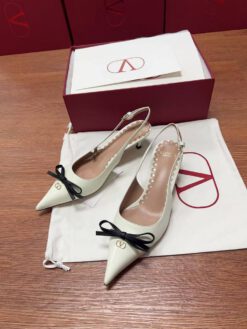Босоножки Valentino Garavani Bepointy Slingback Pump In Patent Leather And Kidskin 50mm Premium White-Blk