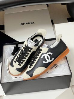 Кроссовки женские Chanel A138133 премиум чёрные с белым