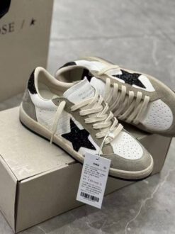 Кеды женские Golden Goose Premium A138417 белые