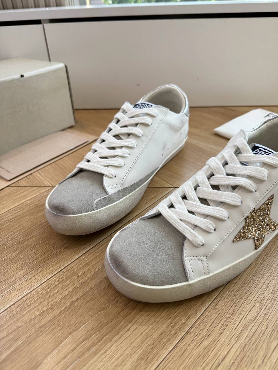 Кеды женские Golden Goose Premium A138392 белые фото 2 Кеды женские Golden Goose Premium A138392 белые - фото 2