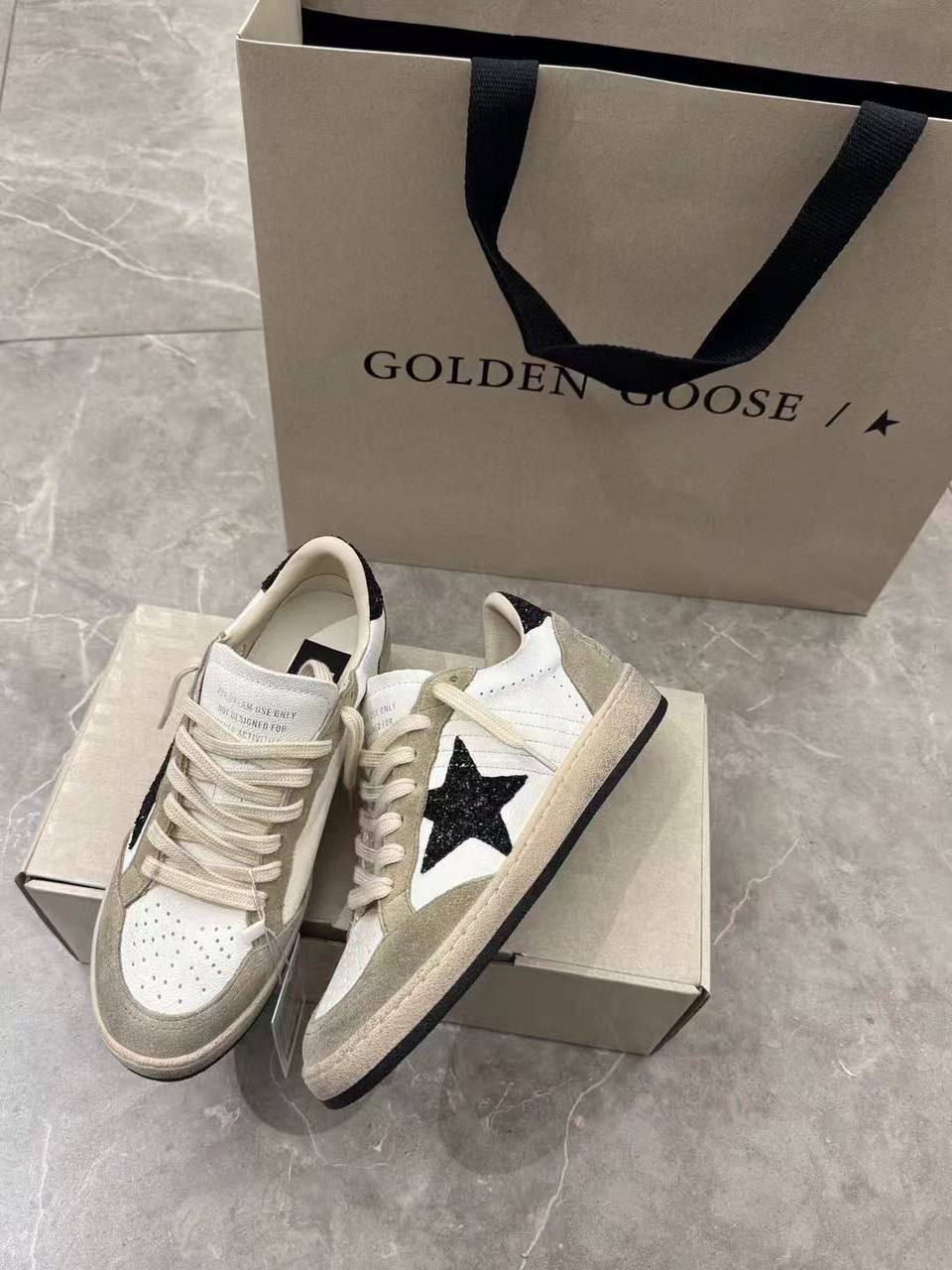 Кеды женские Golden Goose Premium A138417 белые фото 2 Кеды женские Golden Goose Premium A138417 белые - фото 2