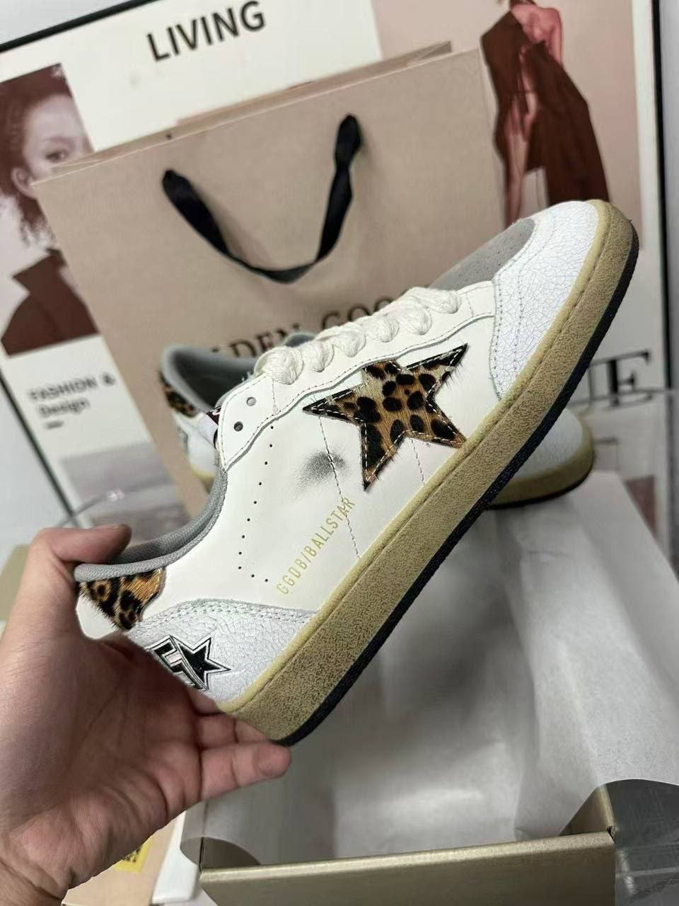 Кеды женские Golden Goose Premium A138429 белые фото 2 Кеды женские Golden Goose Premium A138429 белые - фото 2