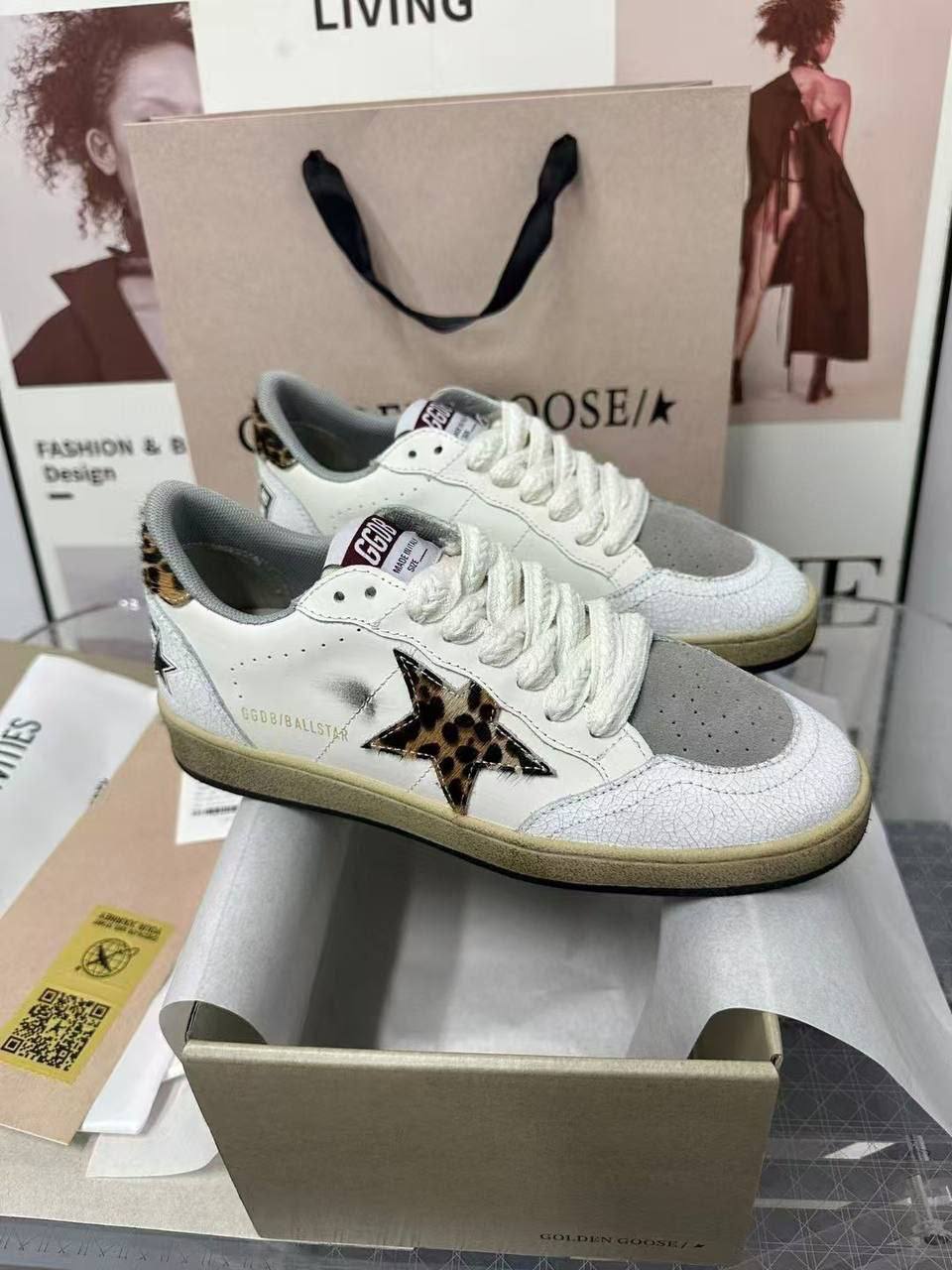 Кеды женские Golden Goose Premium A138429 белые фото 1 Кеды женские Golden Goose Premium A138429 белые - фото 1