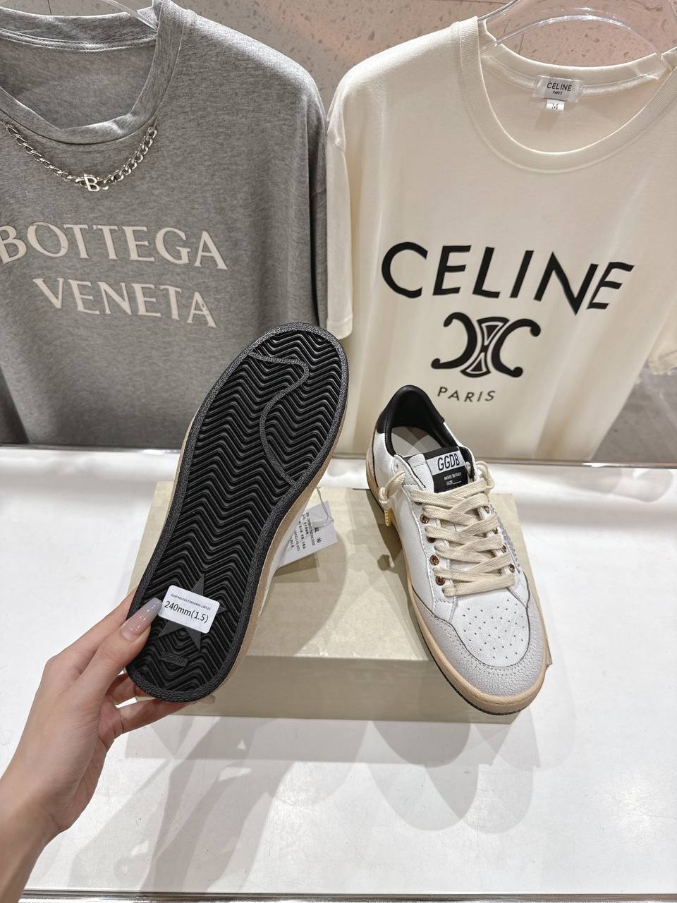Кеды женские Golden Goose Premium A138441 белые фото 5 Кеды женские Golden Goose Premium A138441 белые - фото 5